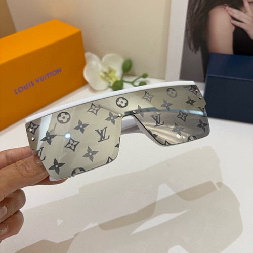 ルイヴィトンサングラス側面デザイン